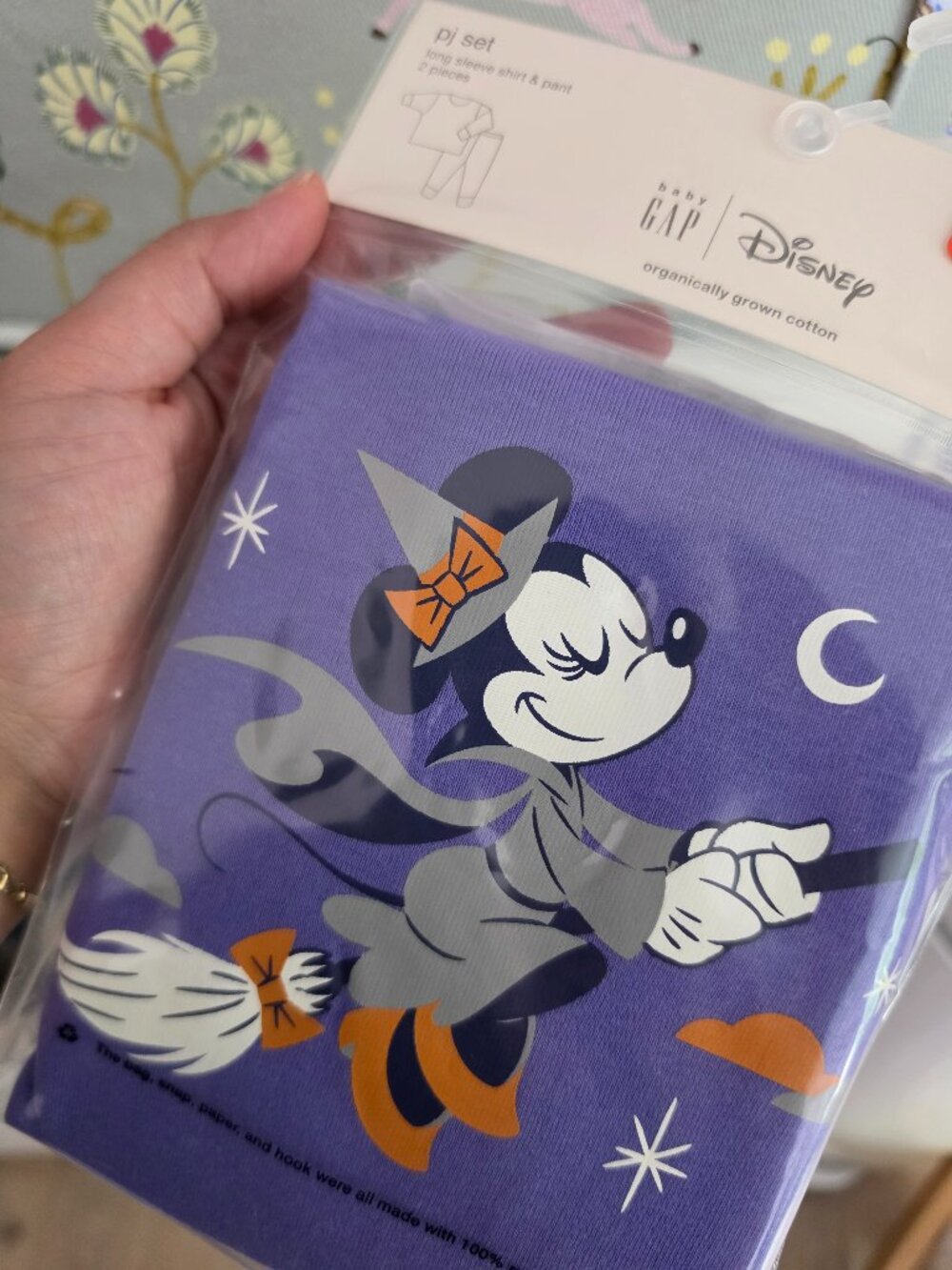 Babygap disney halloween pajamas NWT